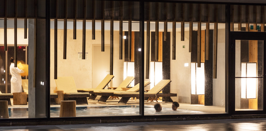 Pedras do Mar Resort & Spa - Indoor Pool