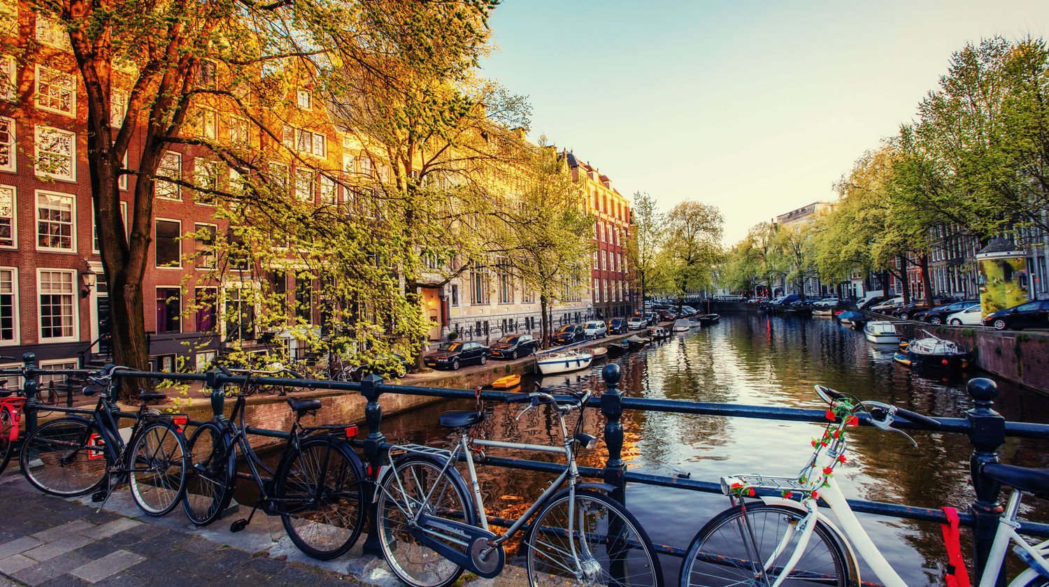 <b>Arrival in Amsterdam, Netherlands</b>