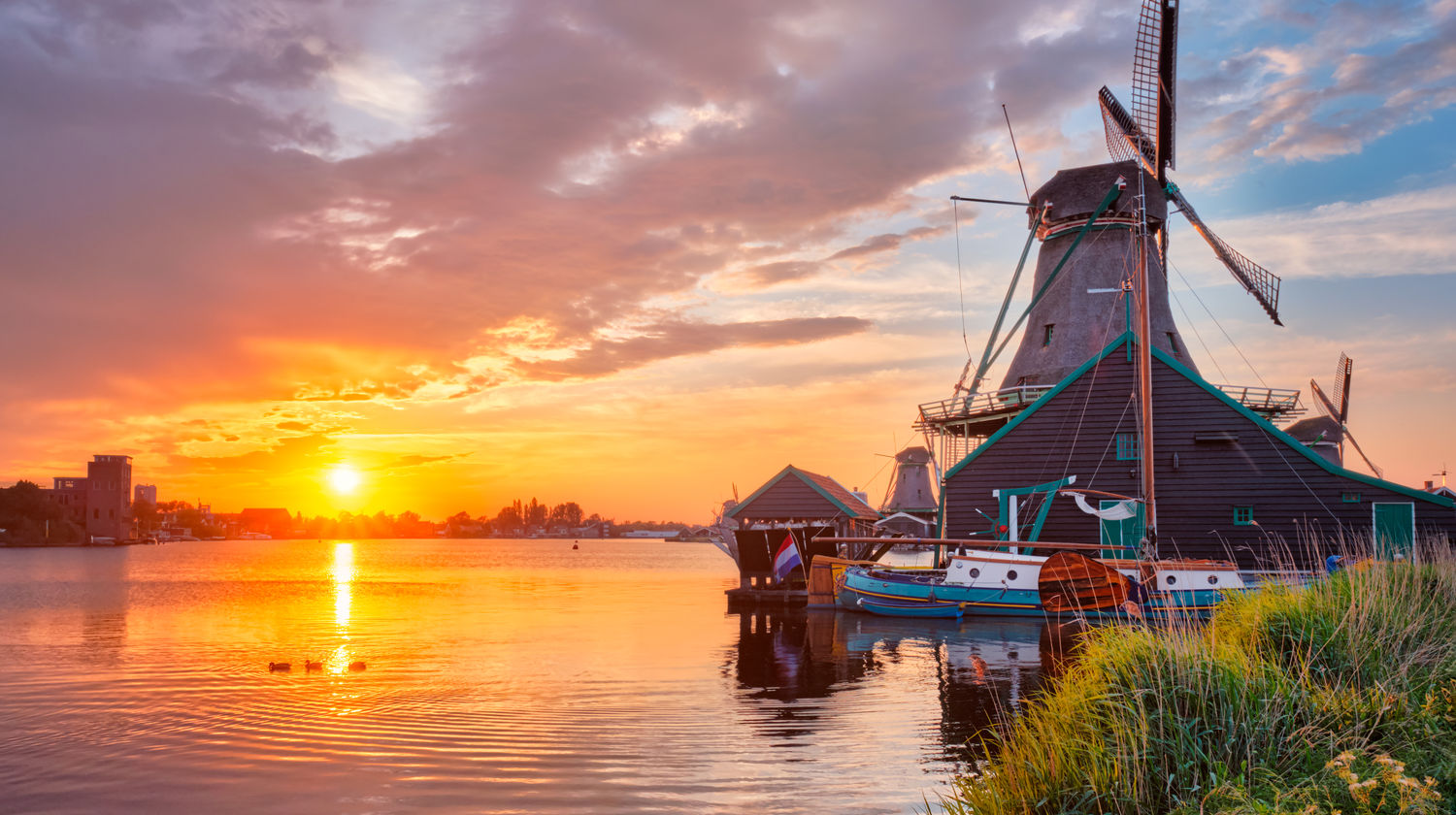 <b>Zaanse Schans, Edam, Volendam & Marken Bus Tour (Included)</b>