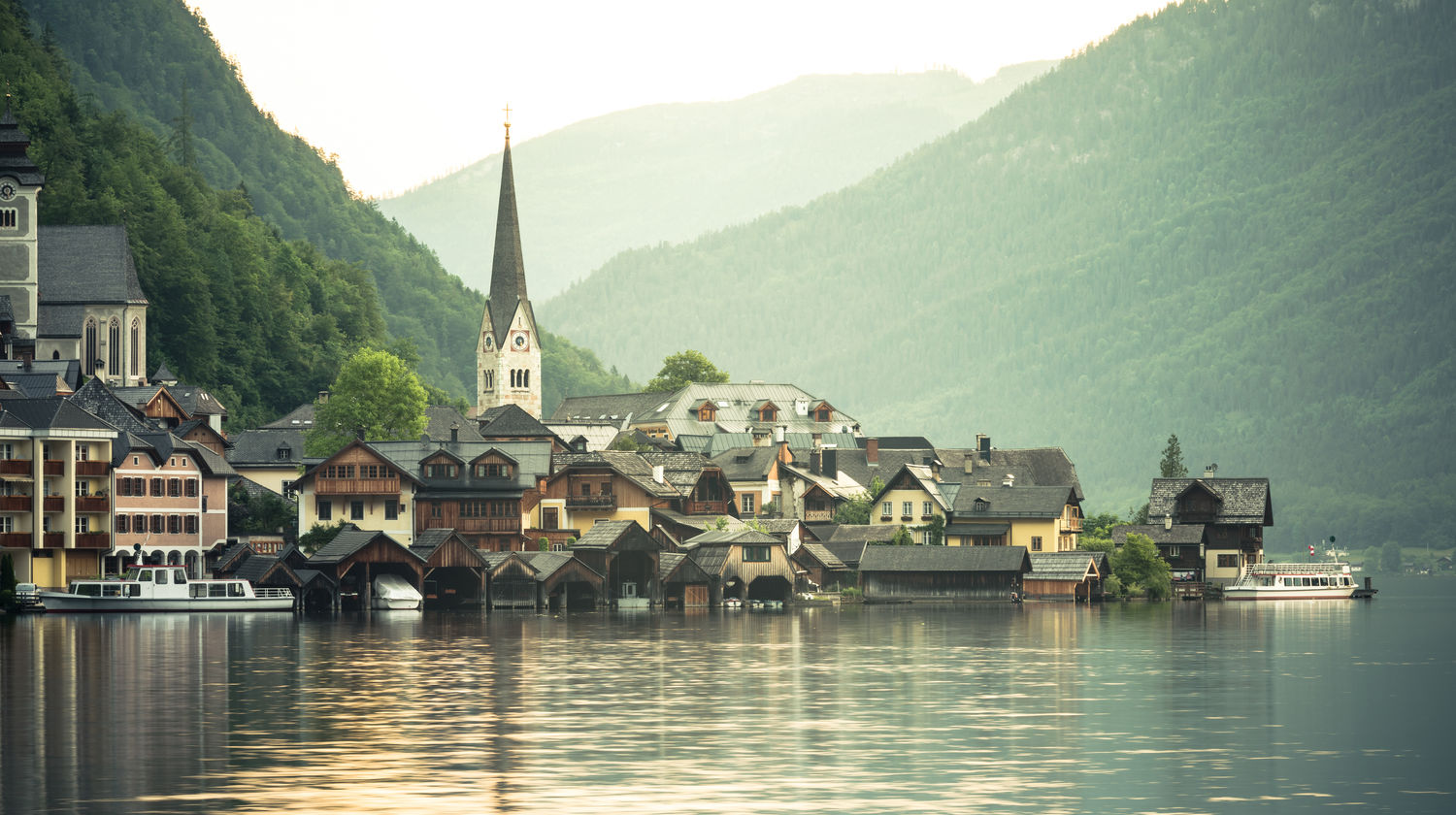 <b>Half-Day Tour to Hallstat (Included)</b>