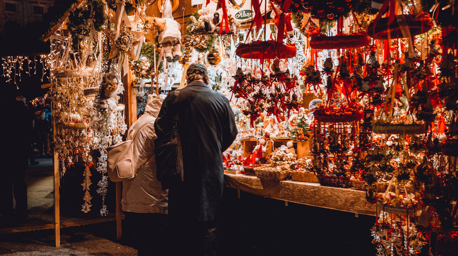 Palaces & Christmas Villages