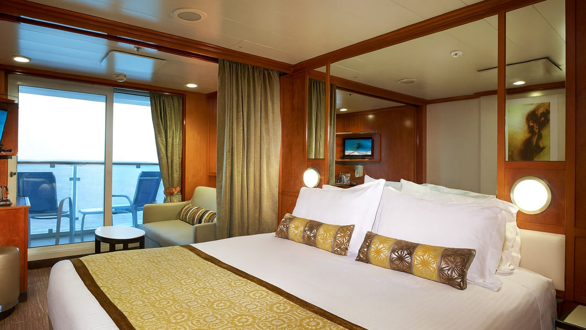 ©Norwegian Dawn - Suite