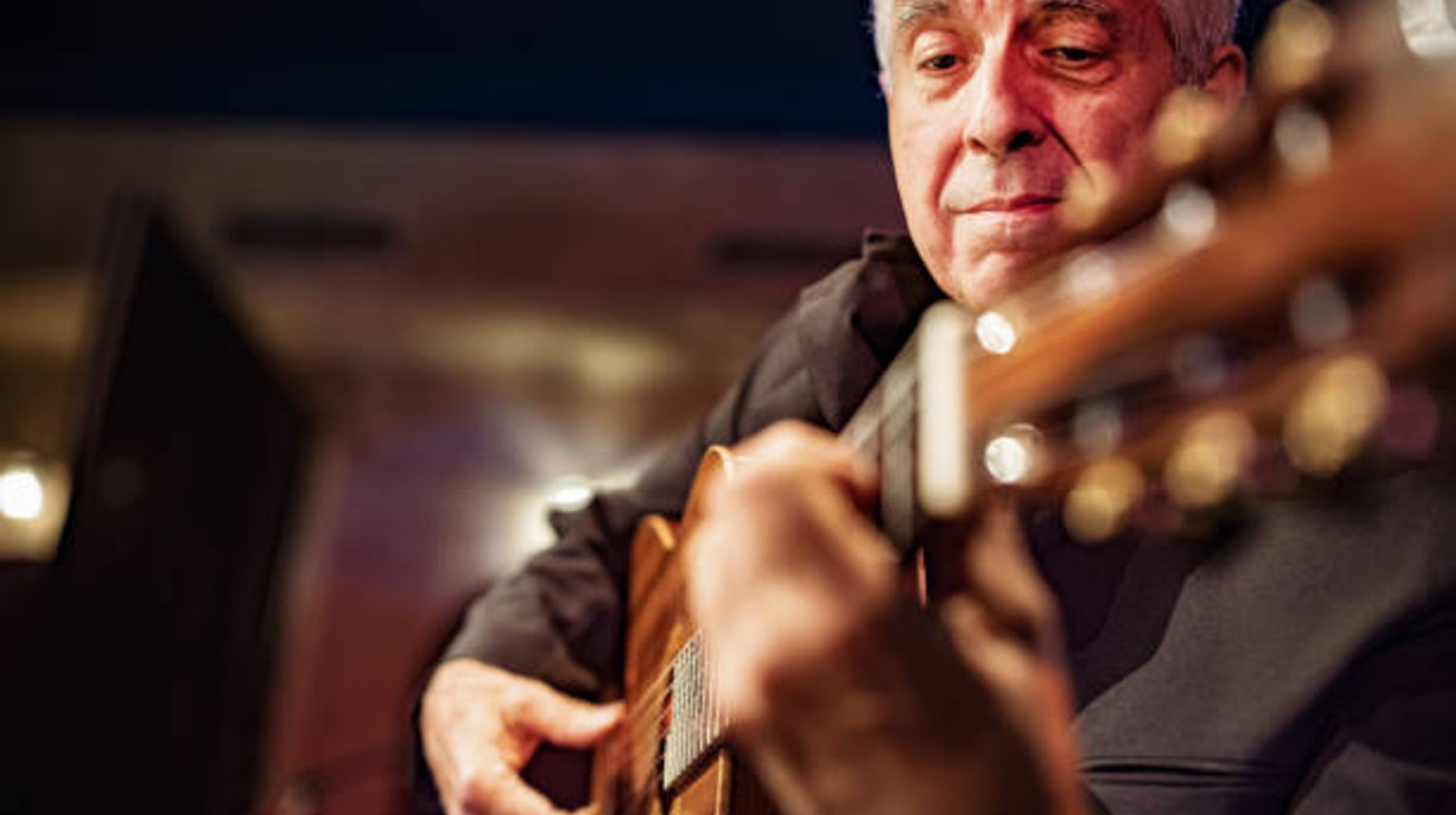 <b> Lisbon Fado Night with Dinner (Included)</b>