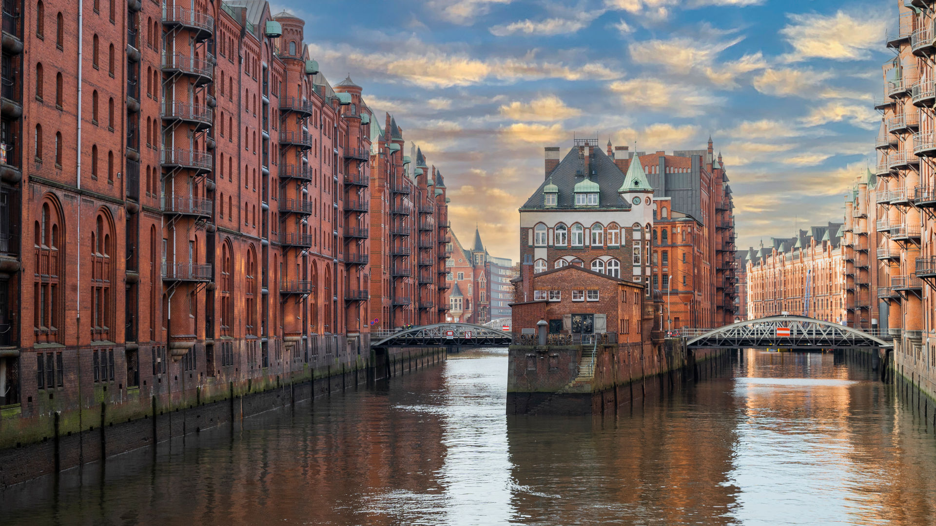 Speicherstadt harbor, Hamburg, Germany
