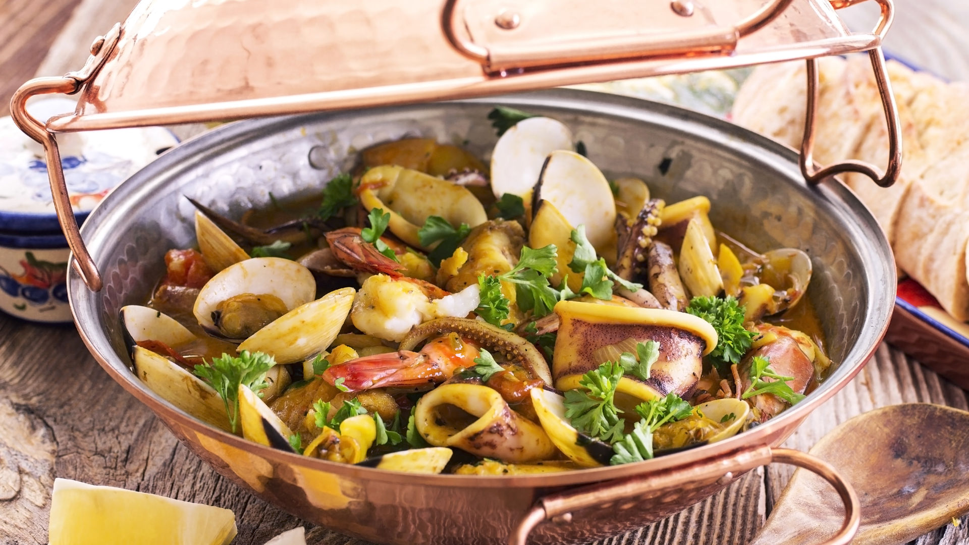 Seafood Cataplana, Algarve