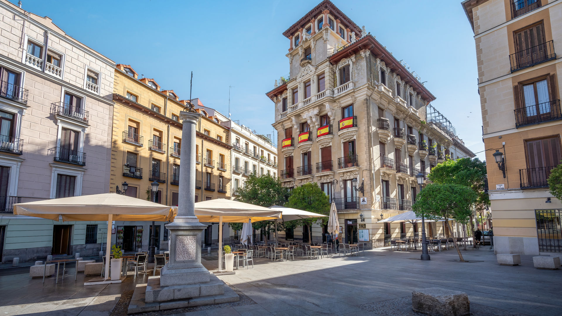 Plaza de Ramales, Madrid, Spain