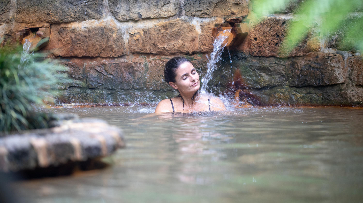 <b>Furnas Hot Spring at Night & Dinner (Included)</b>