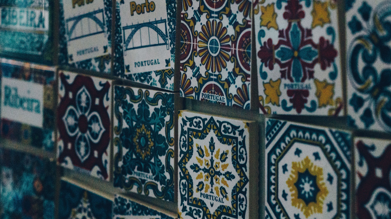 Tile Painting in Downtown Porto <b>(Included)</b>