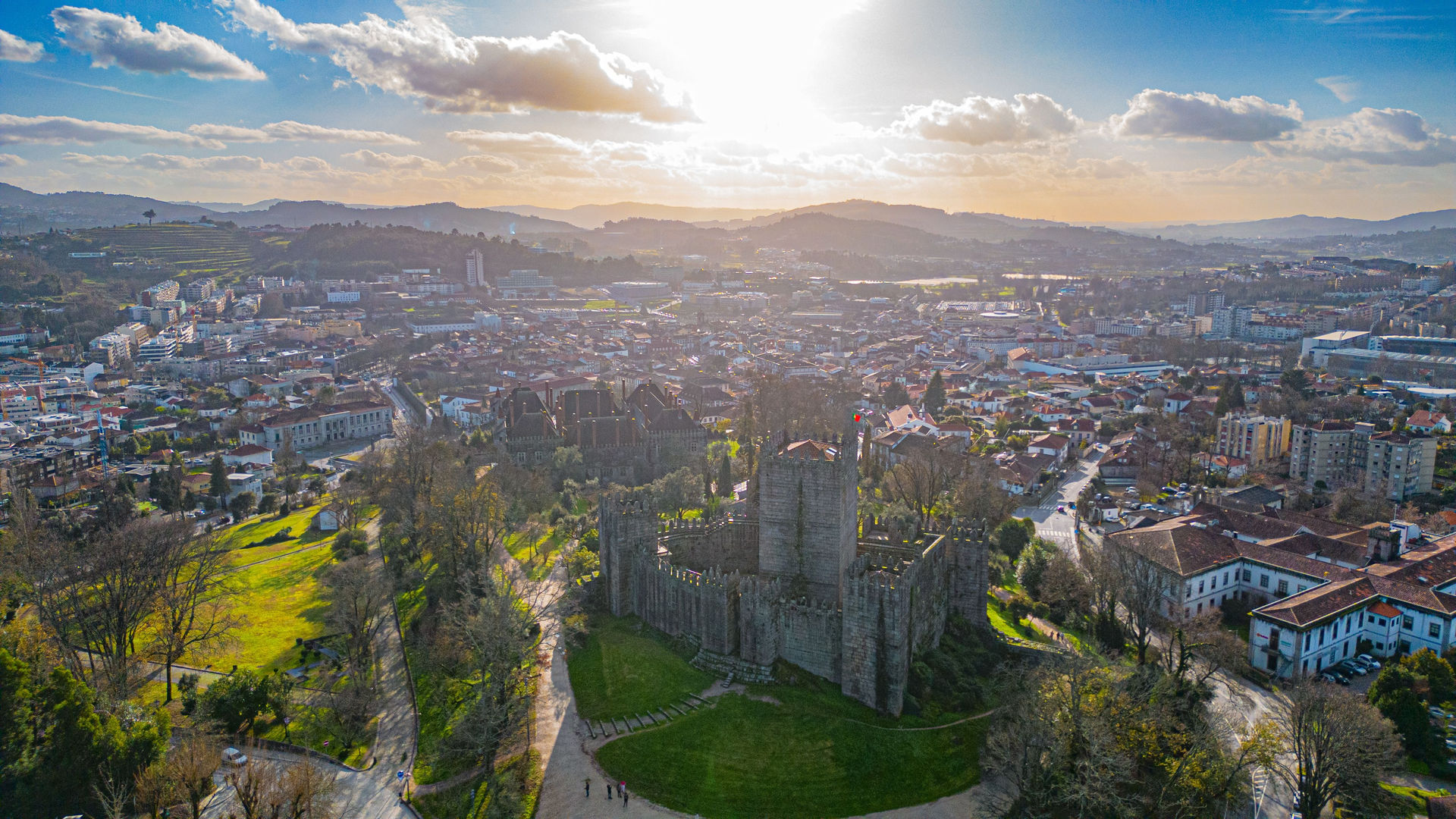 Castle of Guimarães, Guimarães (55 km / 34 mi, 1h)