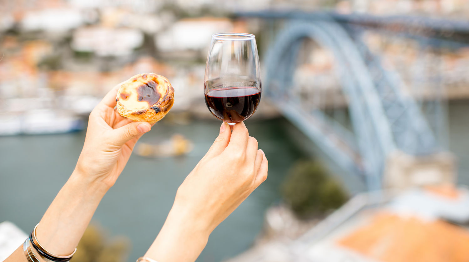 Pastel de Nata and Port Wine