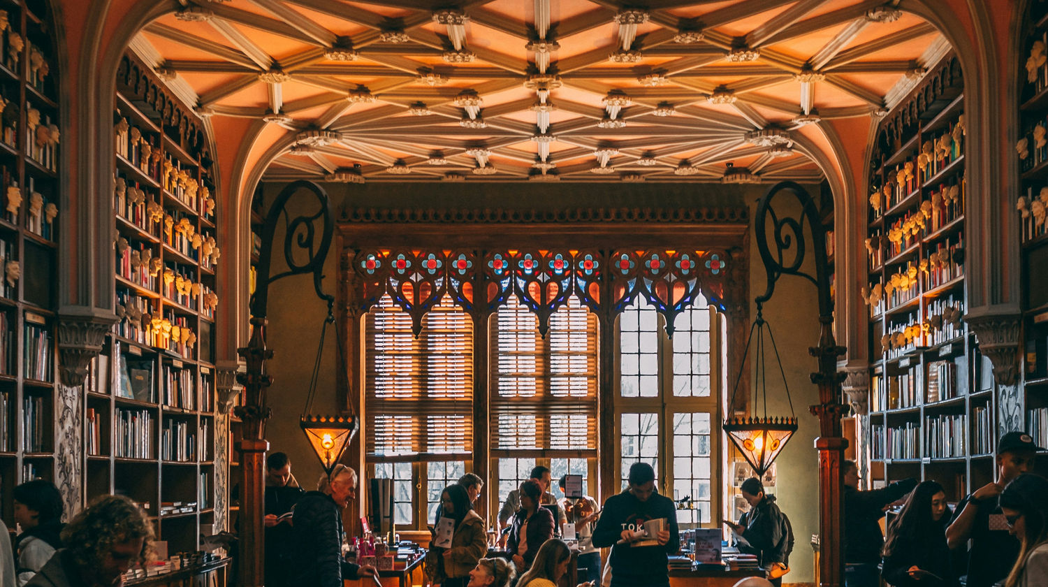 <strong>Porto Walking Tour, Lello Bookshop, River Cruise and Cable Car (Included)</strong>