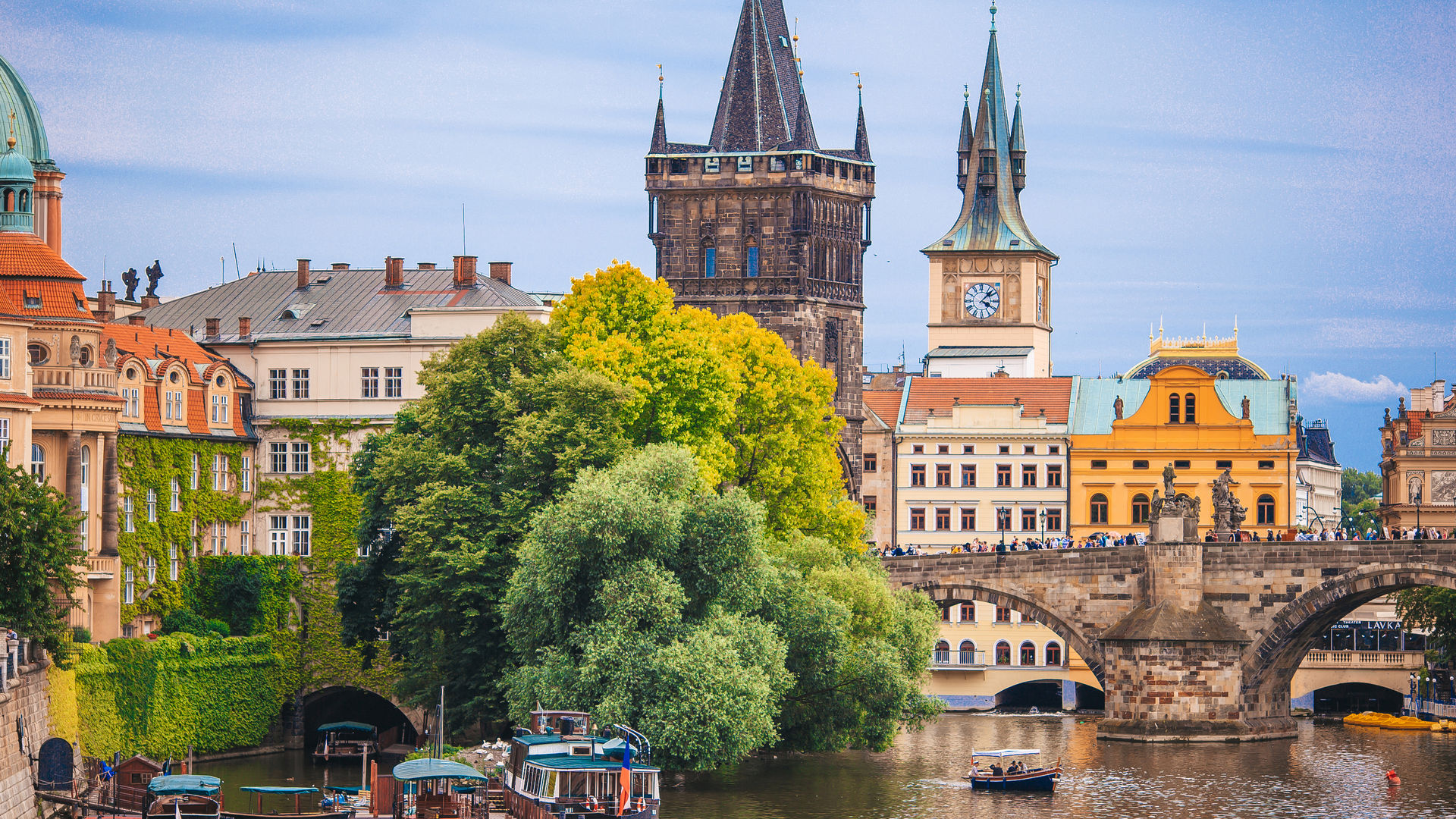 Charles Bridge in Prague, Czech Republic