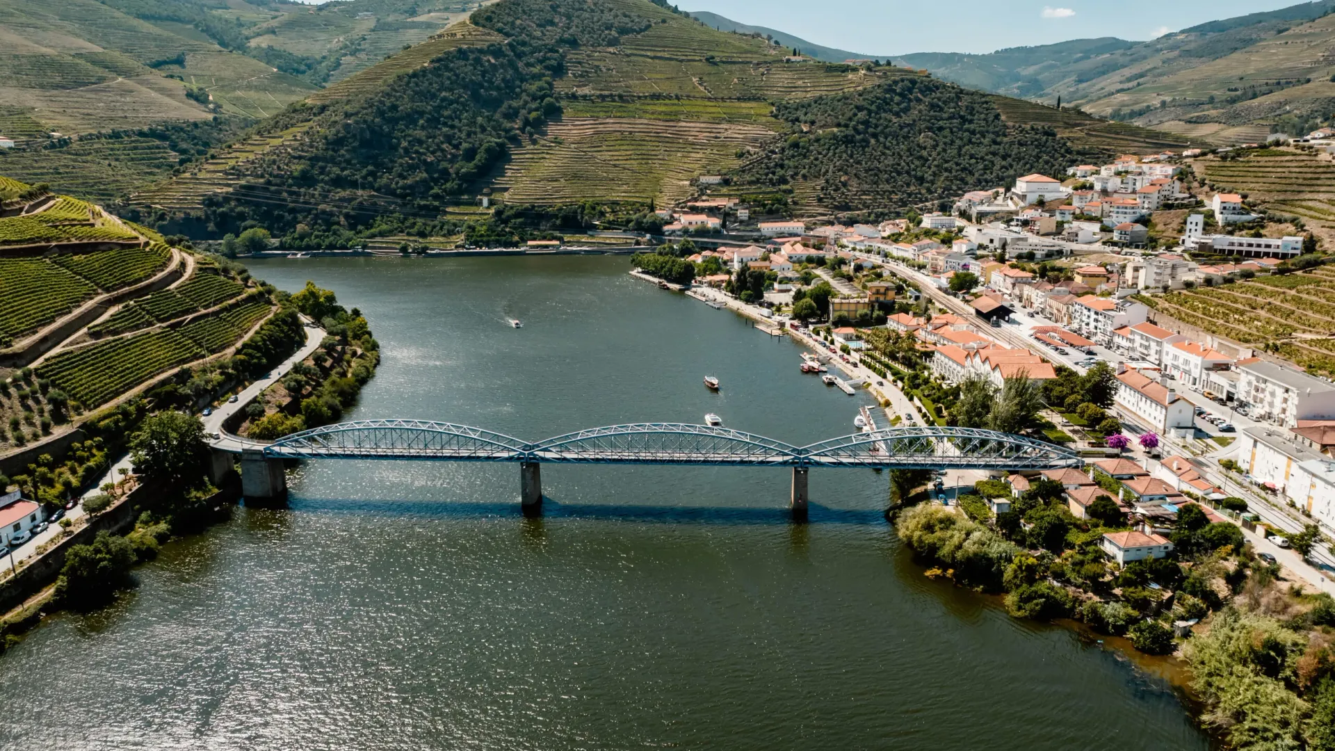 Yacht Tour in Douro River