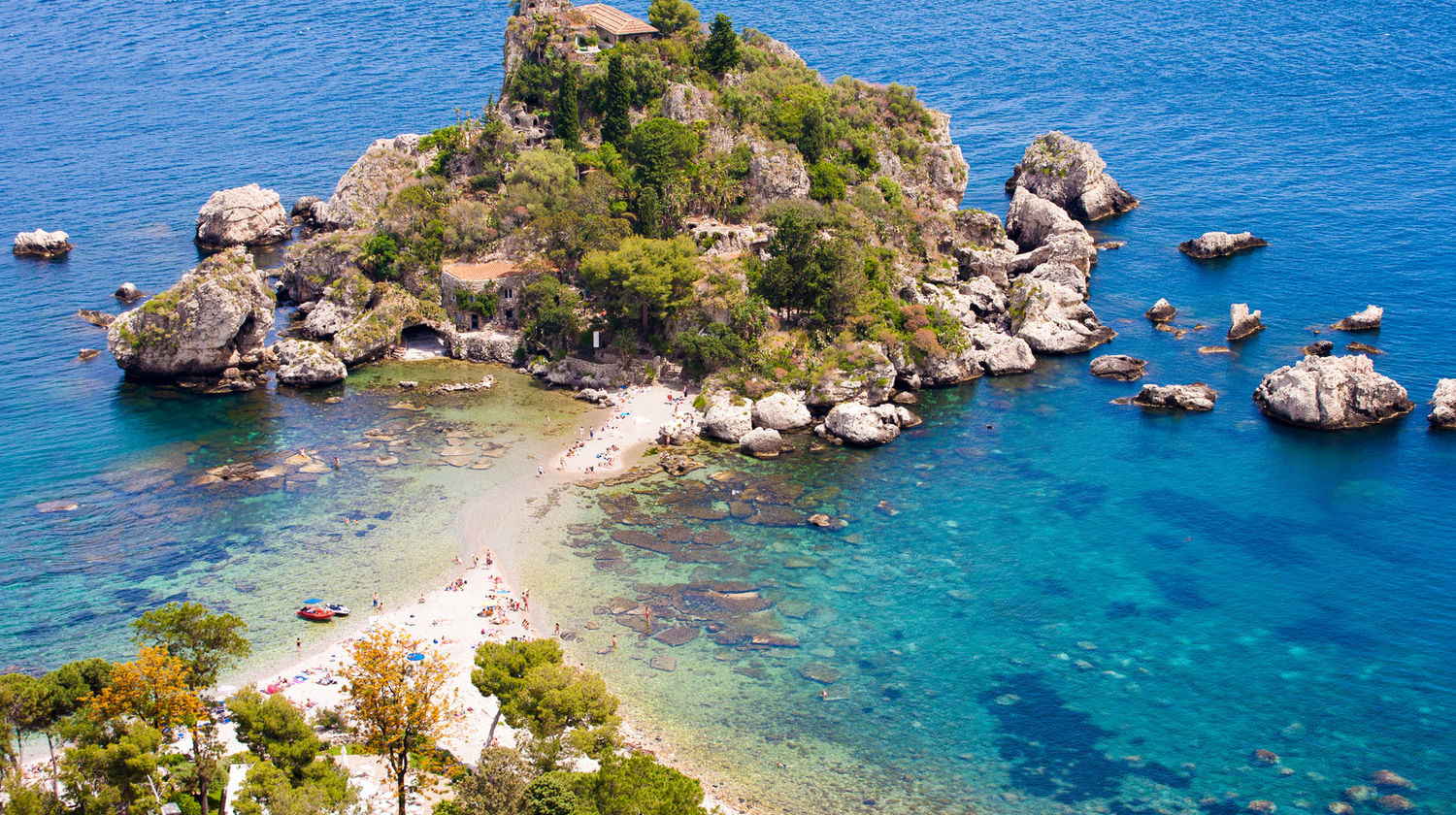 Sicilian Shores – Relaxation on Idyllic Beaches