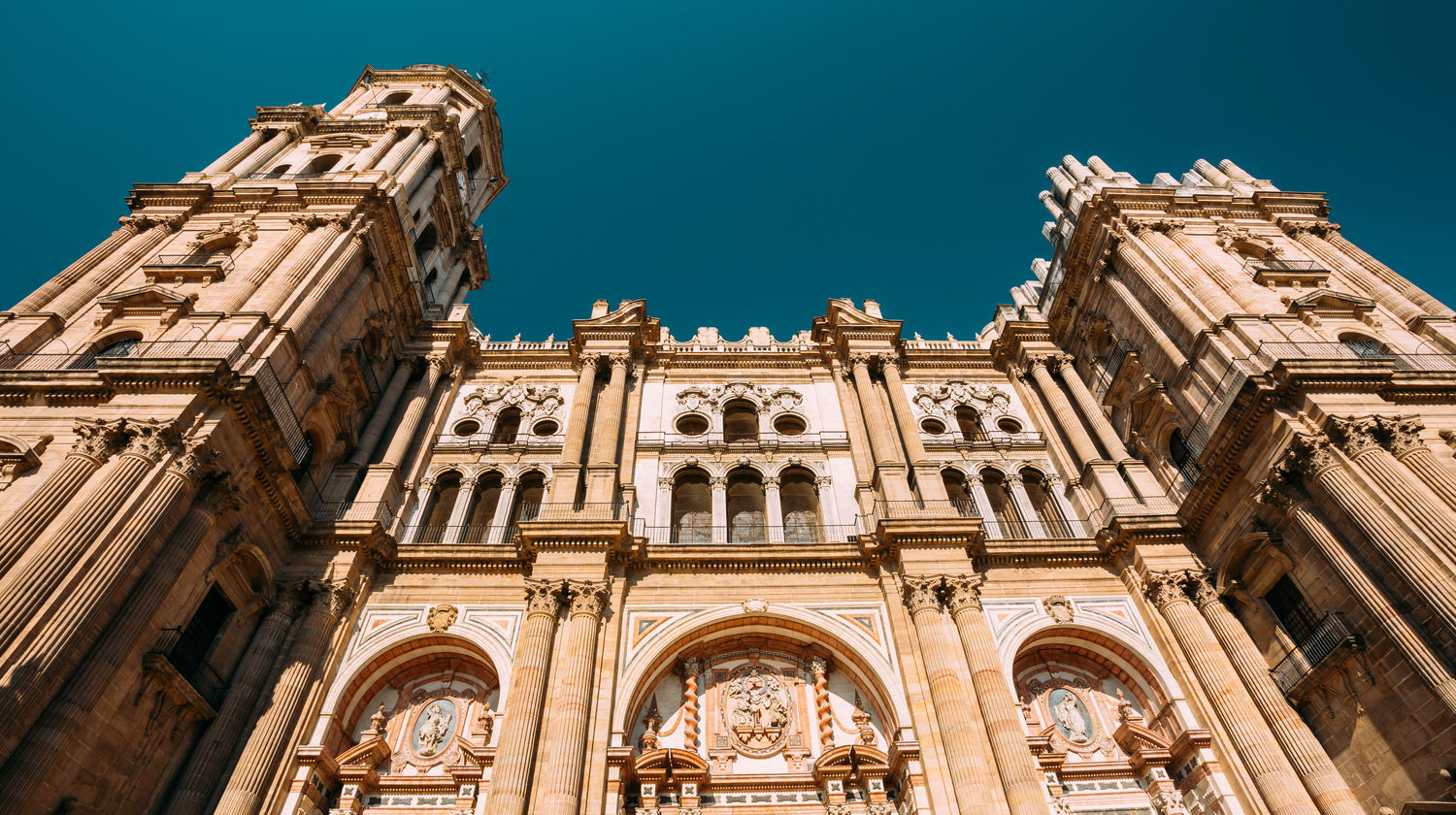 <b>Drive to Málaga, Spain (approx. 2.15 hours)</b>