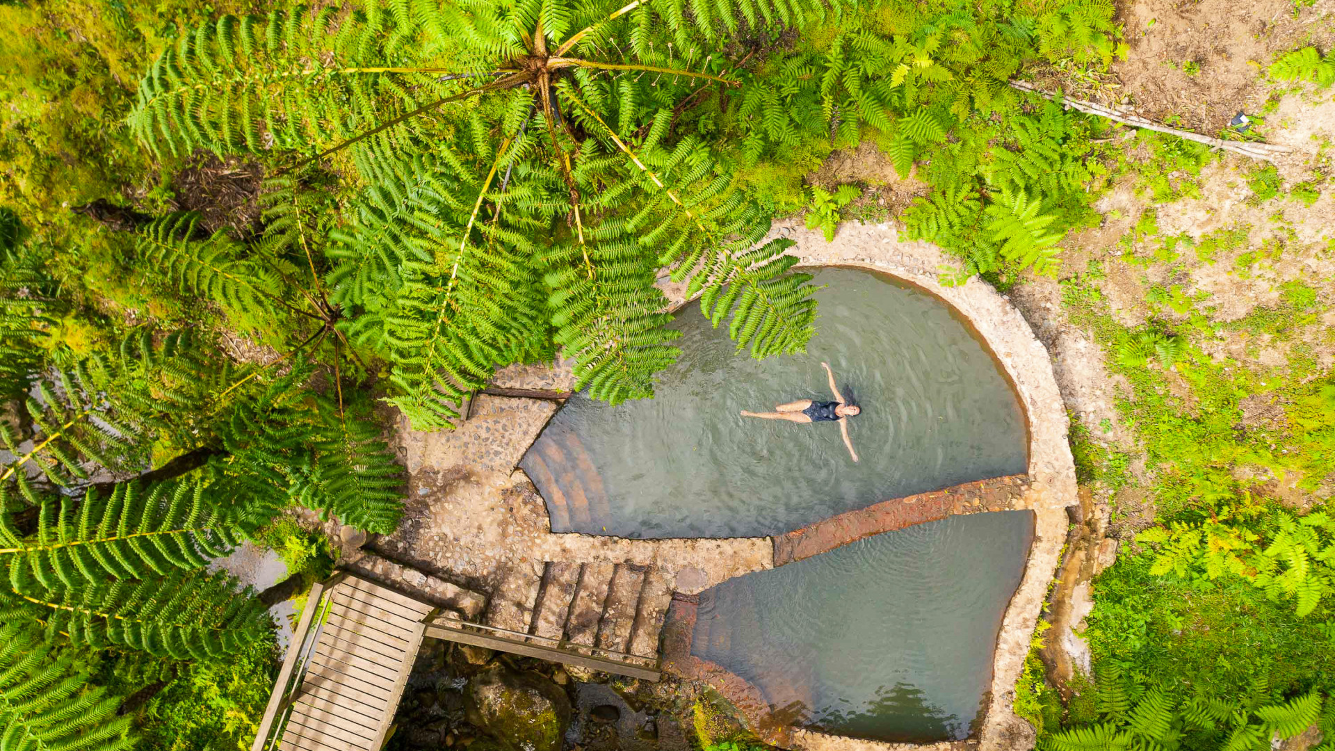 Caldeira Velha, São Miguel Island