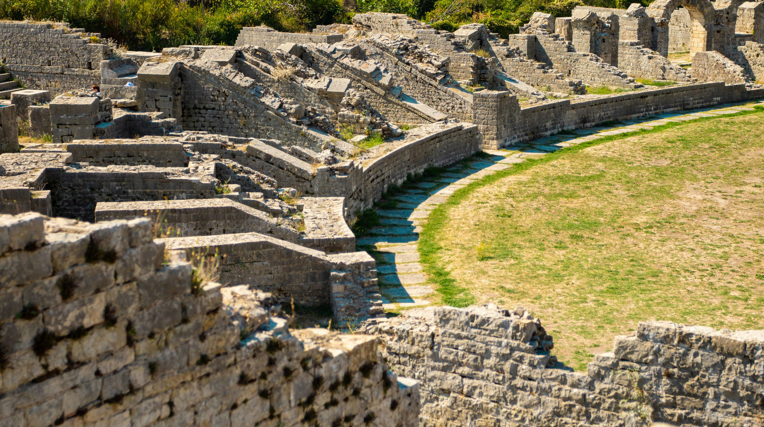 Split Day Trip - Roman Ruins & Kaštela Wines