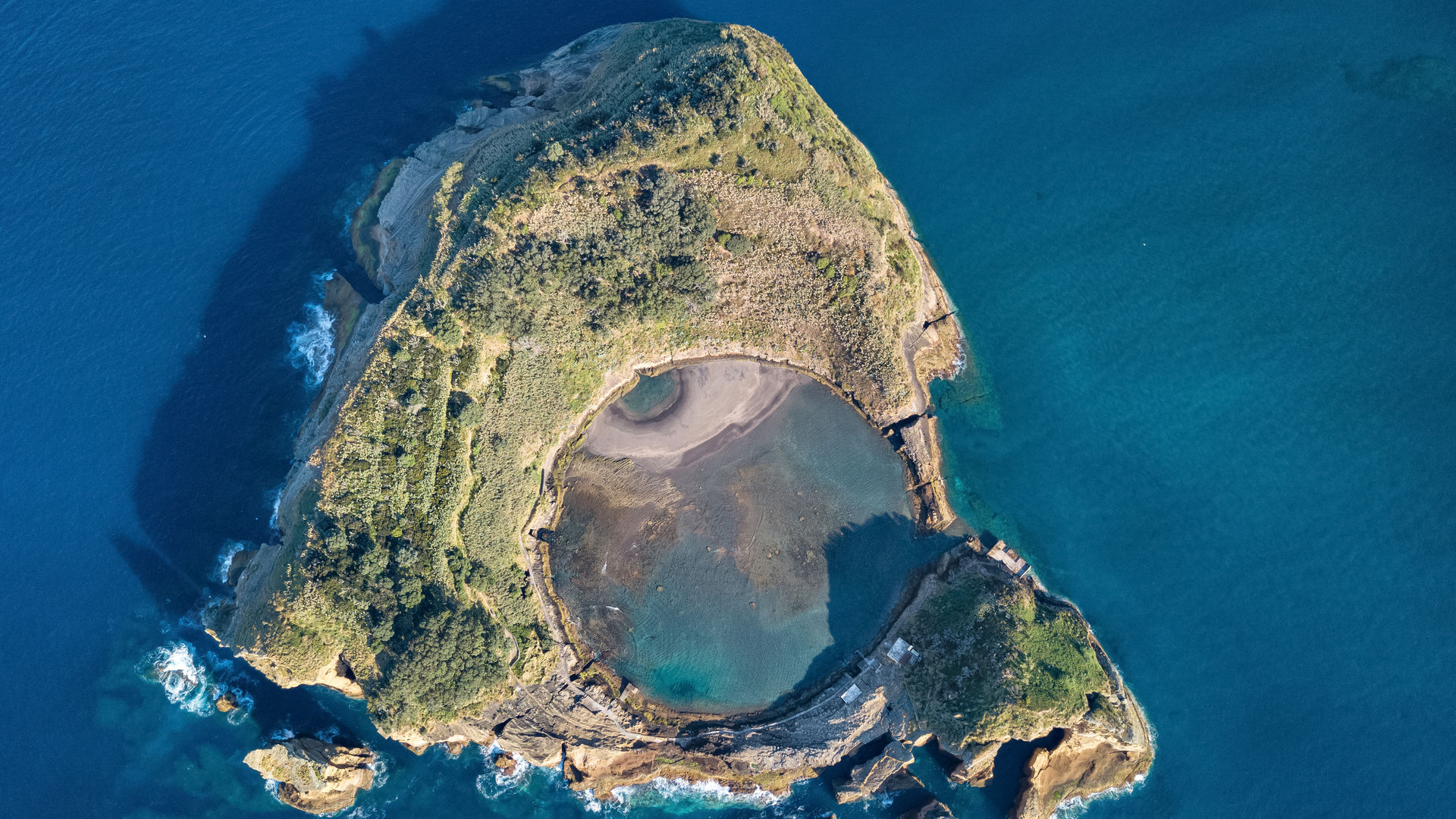 Vila Franca do Campo Islet, São Miguel Island (Azores)
