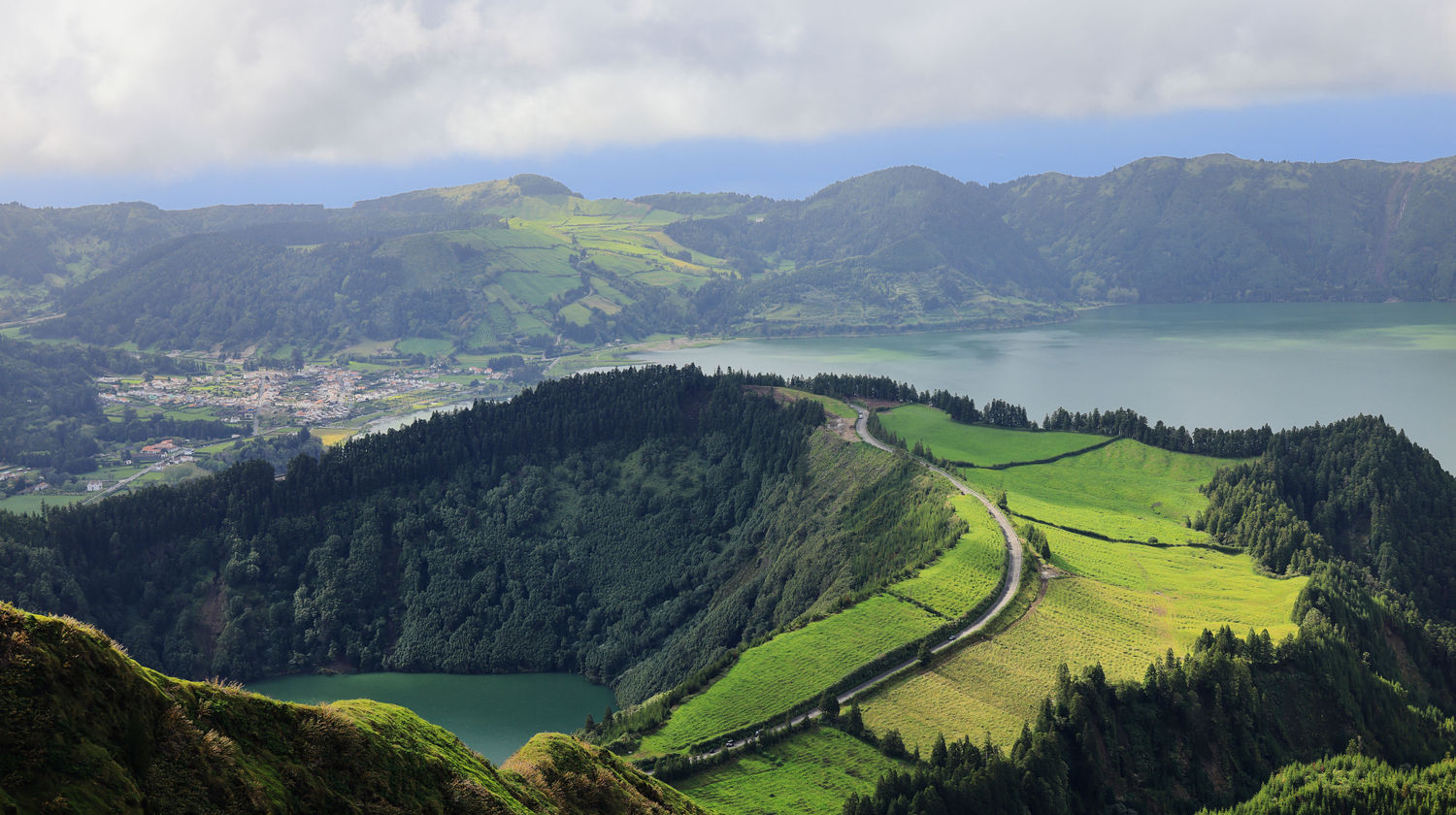 <b>Half-Day Sete Cidades Tour (Included)</b>