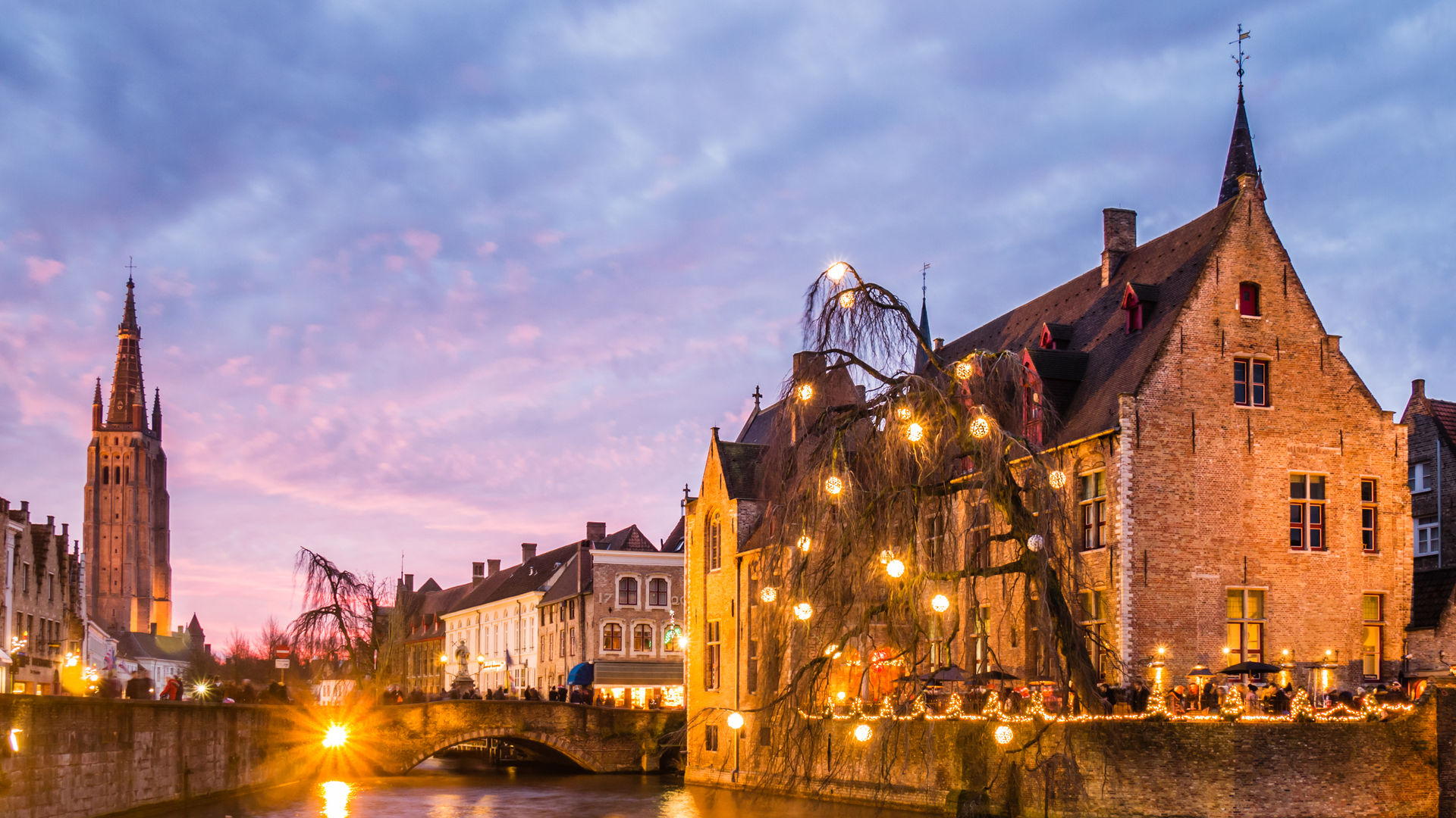 Cais do Rosário e Campanário, Bruges