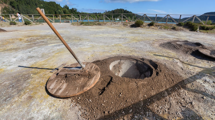 Cozido das Furnas