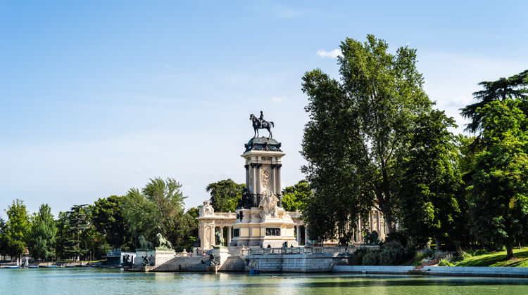 Monumento a Alfonso XII