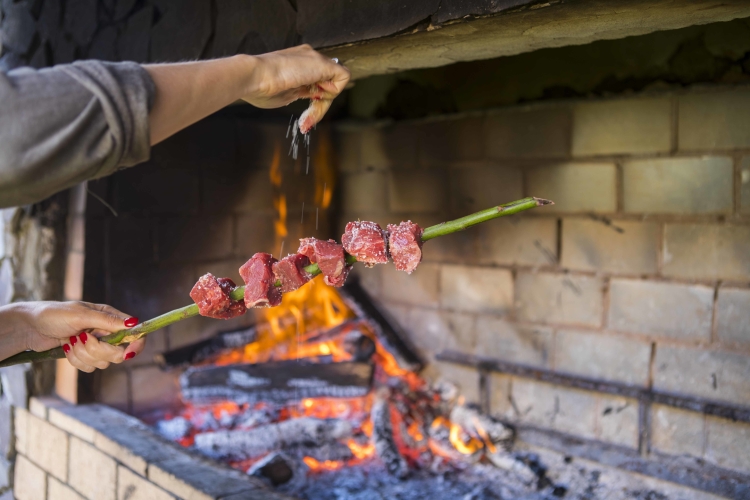 Espetada de Novilho em Pau de Loureiro, Gastronomia da Madeira