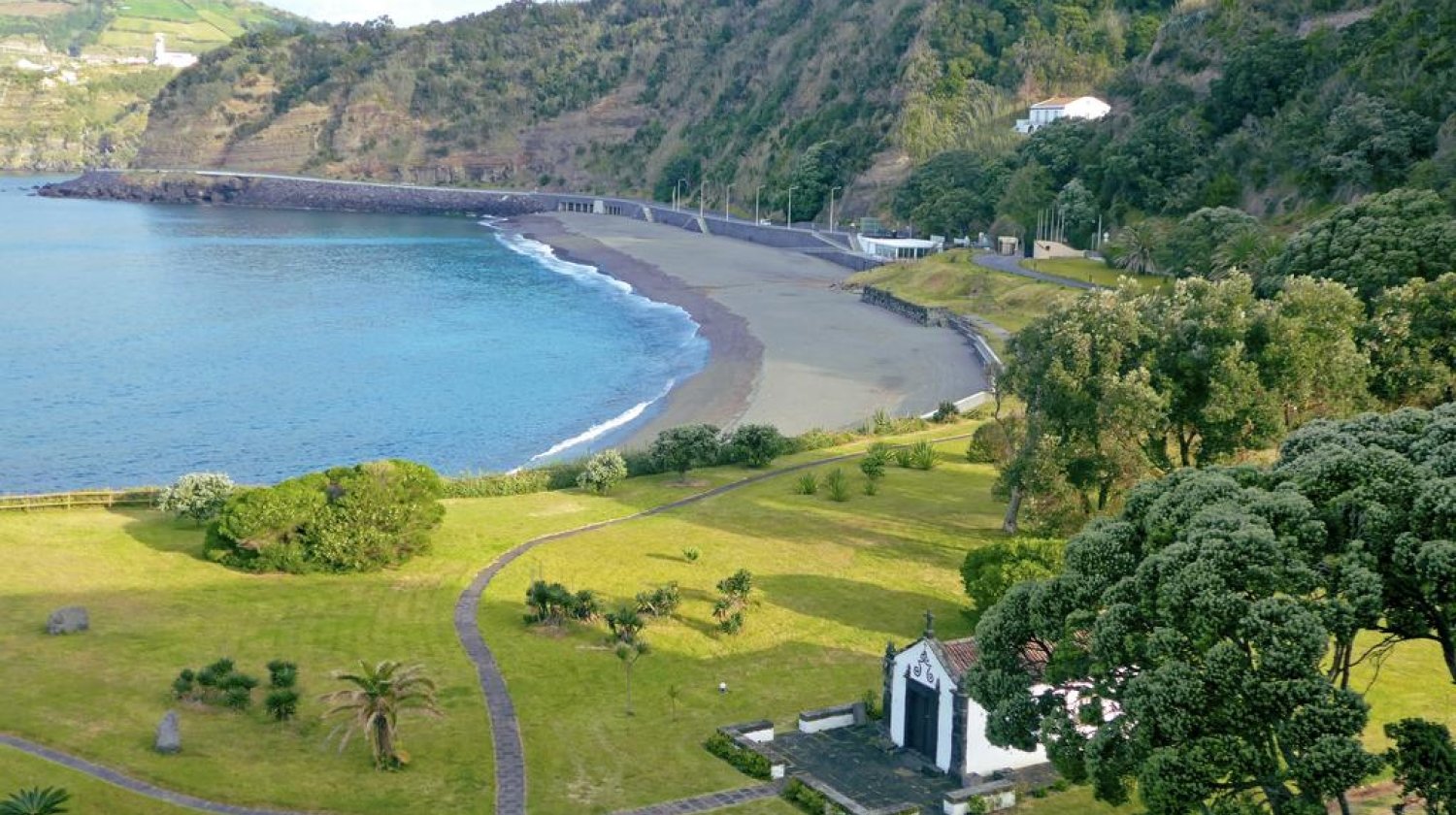 Praia de Água D'Alto