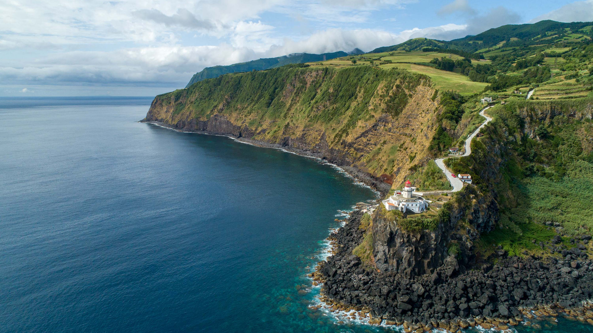 Farol da Ponta do Arnel, Nordeste