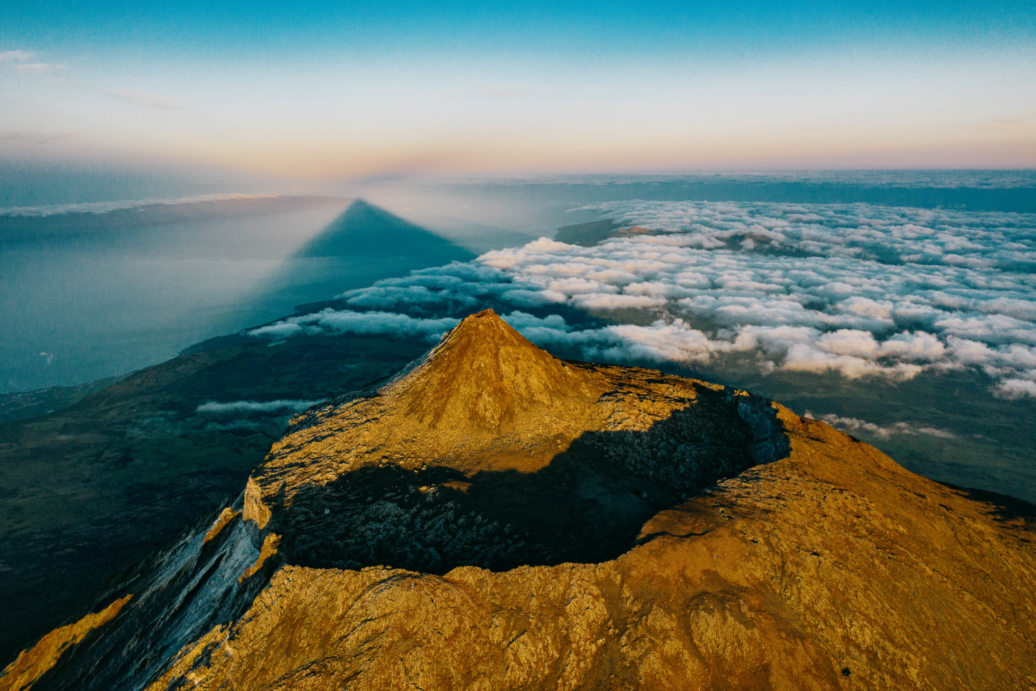 Topo da Montanha do Pico, Açores, Portugal