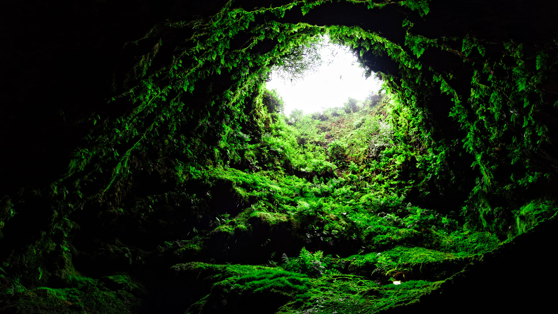 Algar do Carvão, Ilha Terceira