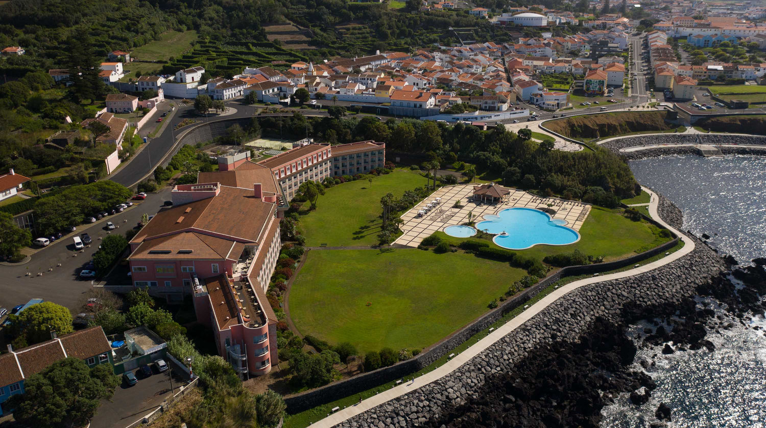 <b> Voo para a Ilha Terceira</b>