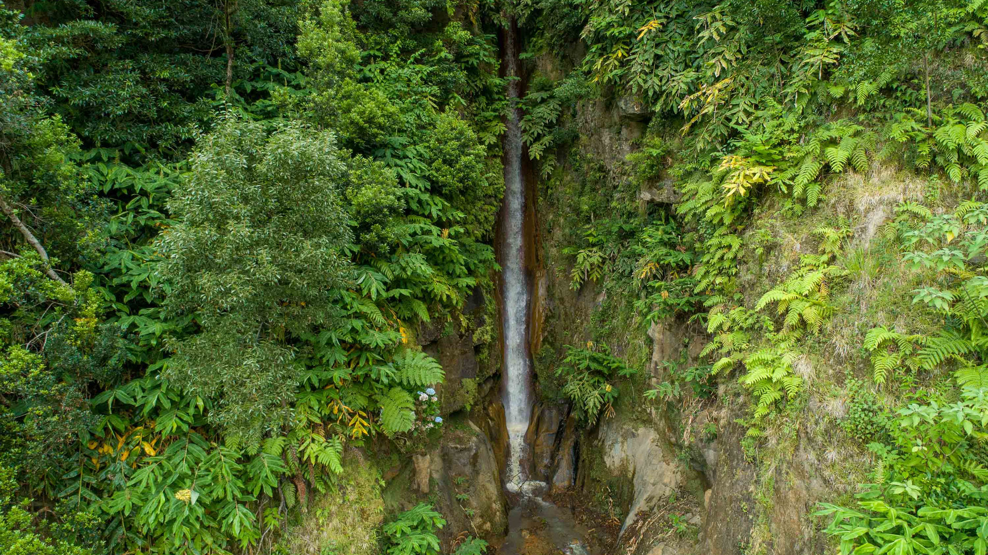 Cascata da Ribeira Quente, Povoação