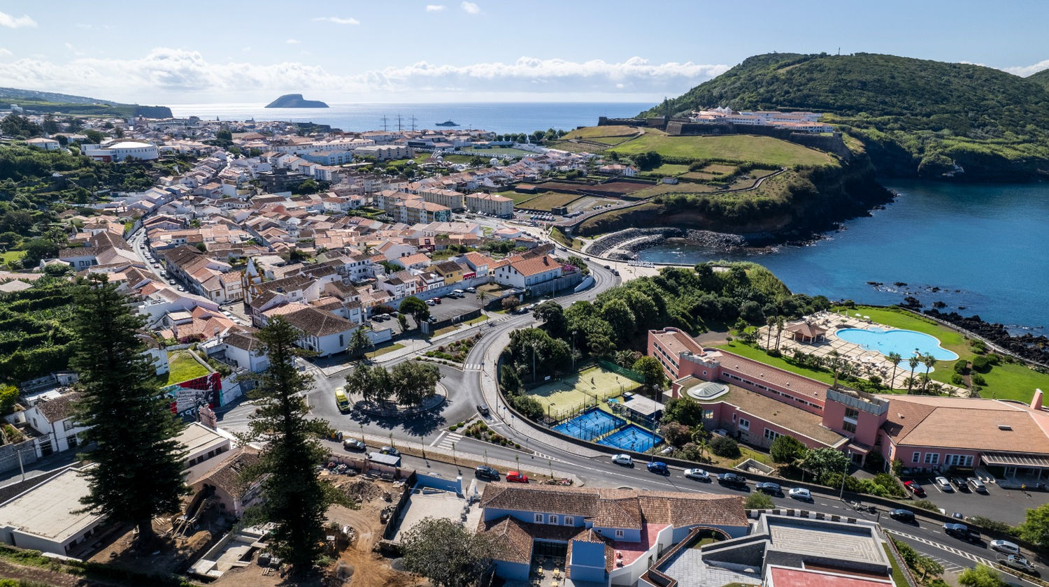 Azores Book Hotel