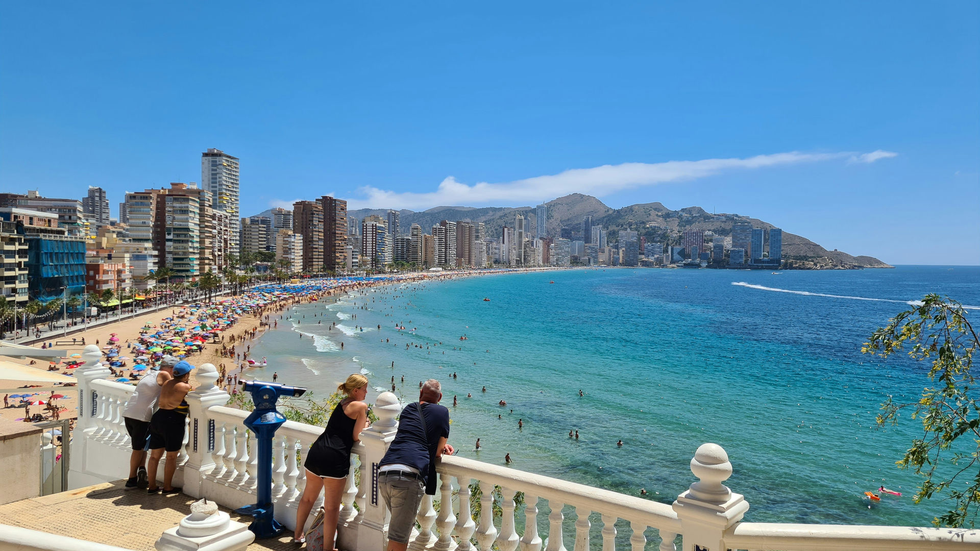 Praia de Levante, Benidorm (40 min)