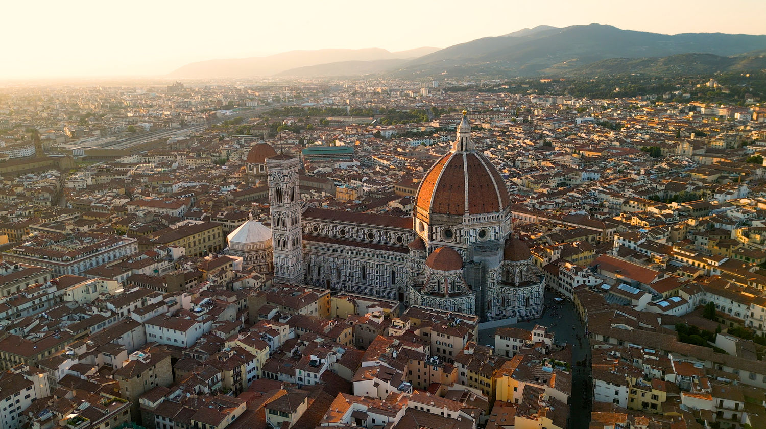 Vista Aérea de lorença e a sua Catedral