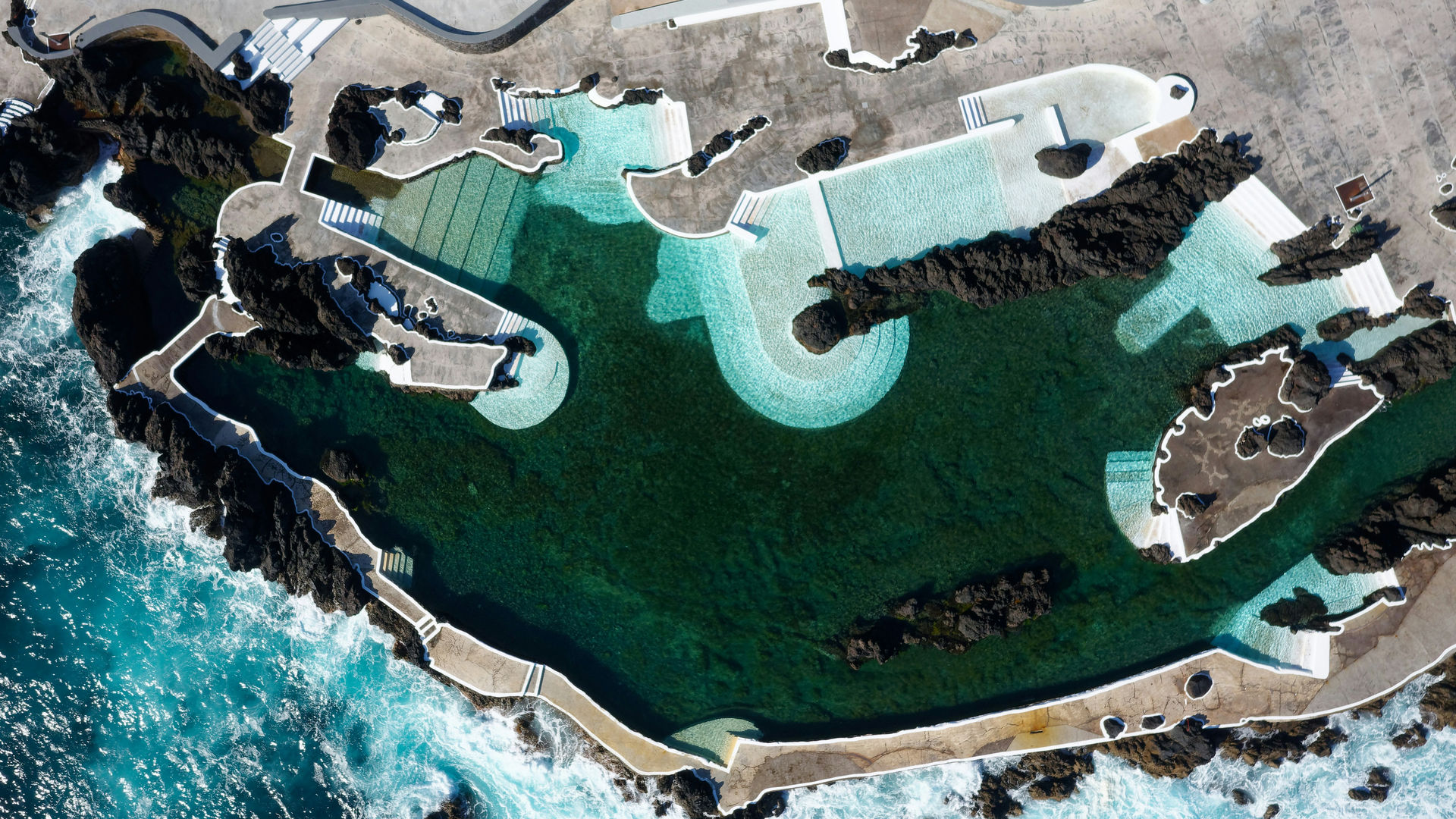 Piscinas Naturais do Porto Moniz