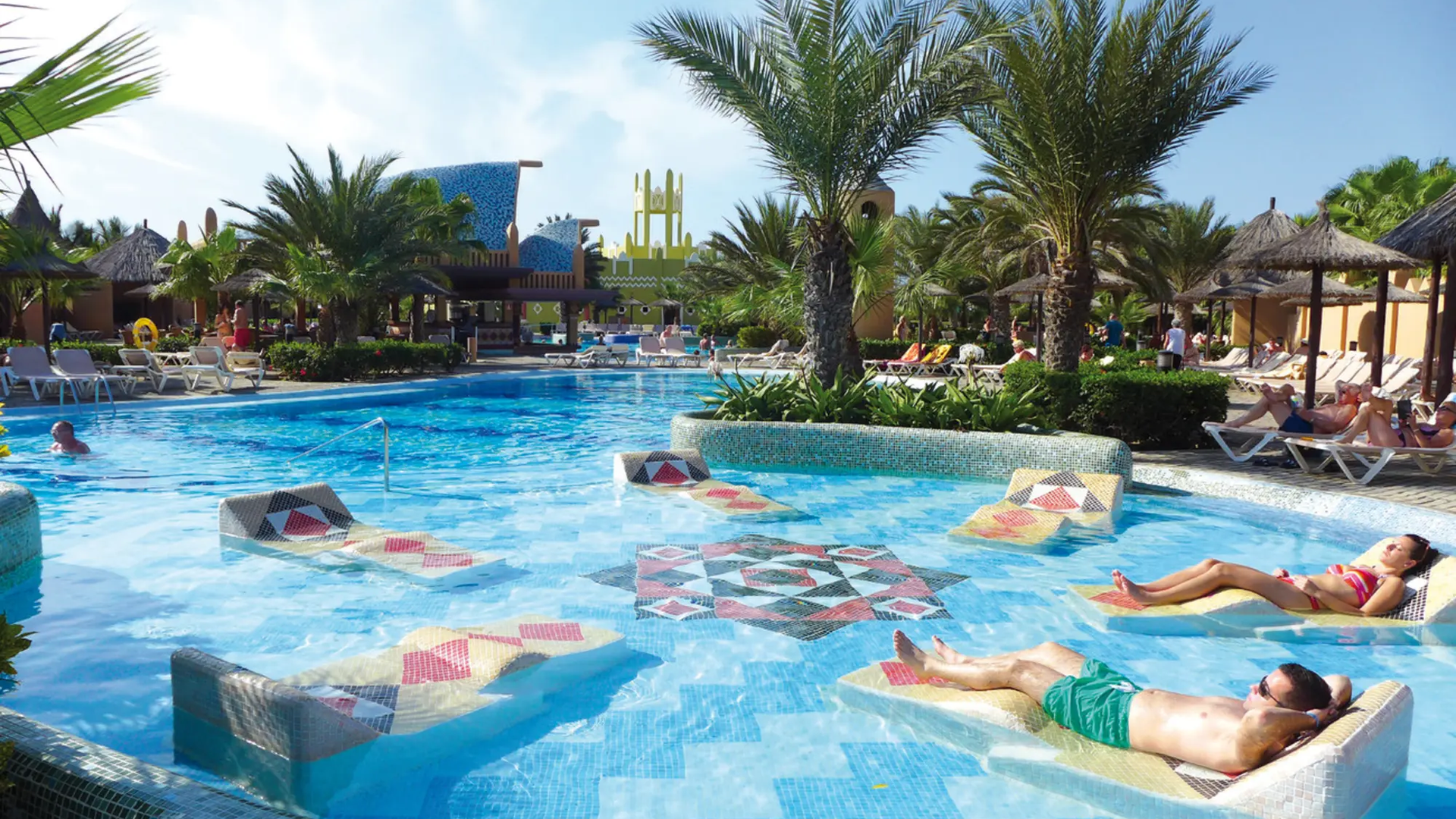 © Hotel Riu Funana (disponível processo de reserva) 