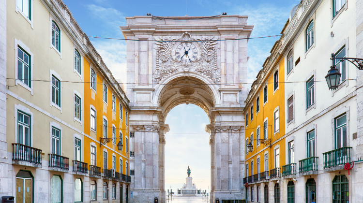 Stroll through Lisbon’s iconic Rua Augusta Arch