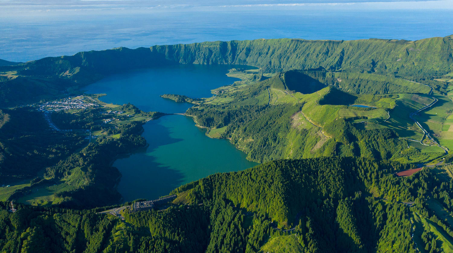 Monday: <b>Sete Cidades & Lagoa do Fogo Tour (Included)</b>