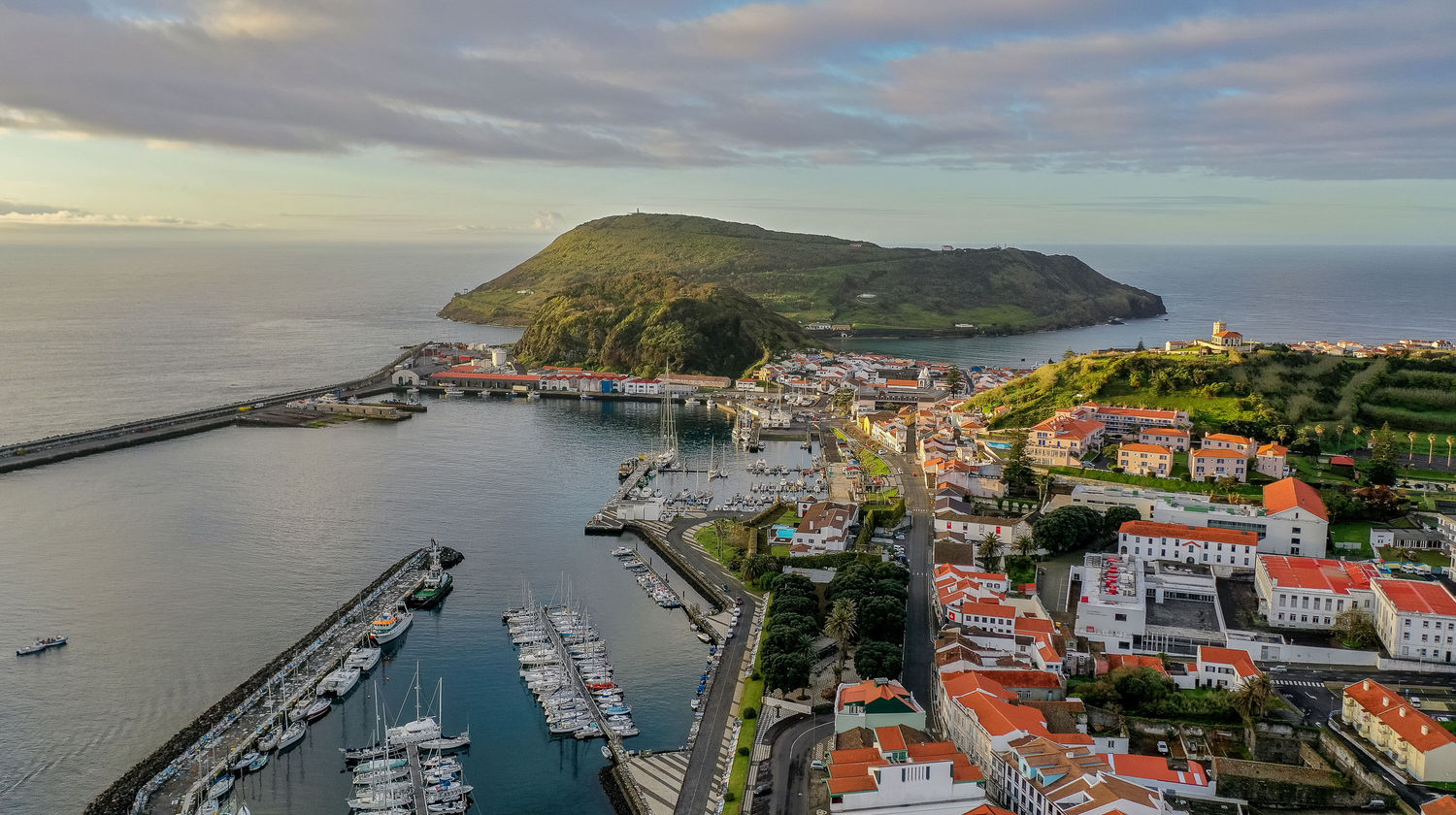 Flight to Faial Island