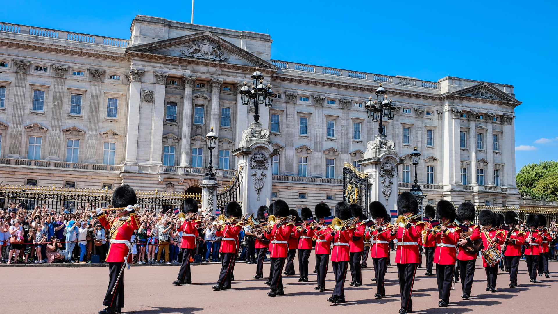 Changing the British Royal Guards, Buckingham Palace, London, England