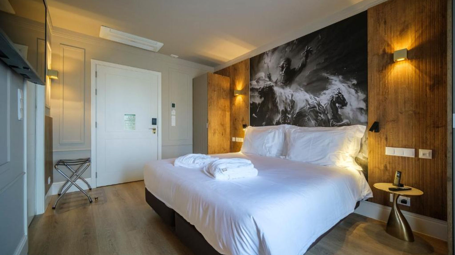 Azores Book Hotel, Terceira Island