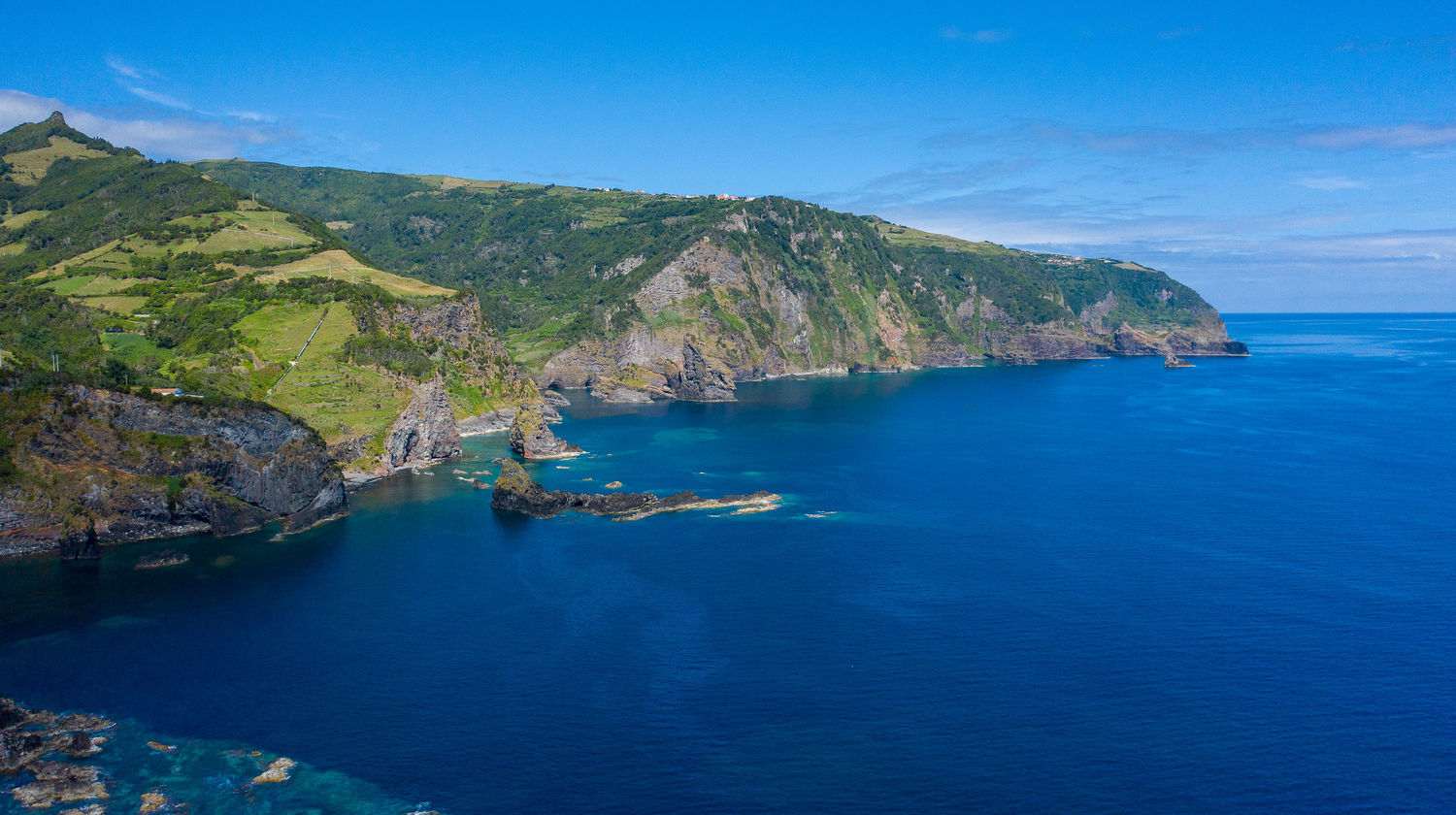 Alagoa Bay, Flores Island