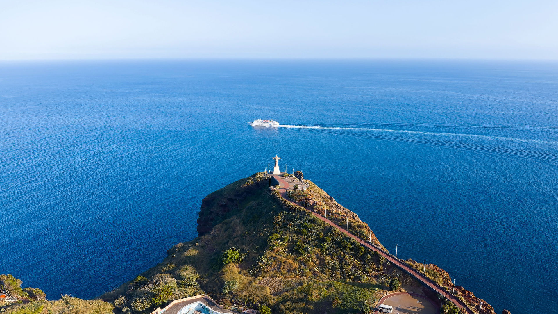 Cristo Rei in Caniço, Madeira Island