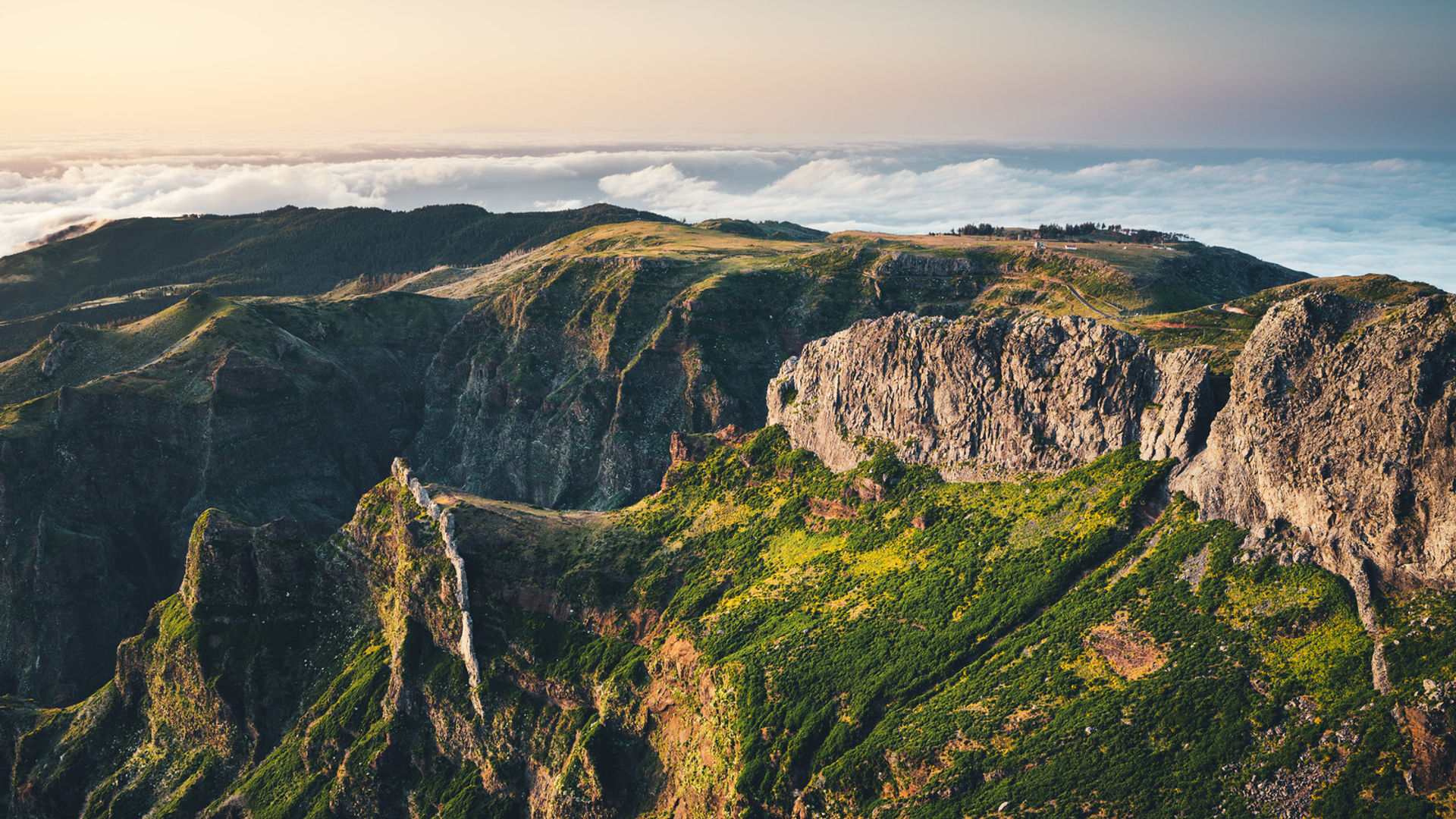 Pico do Arieiro (it's even more beautiful at sunrise)