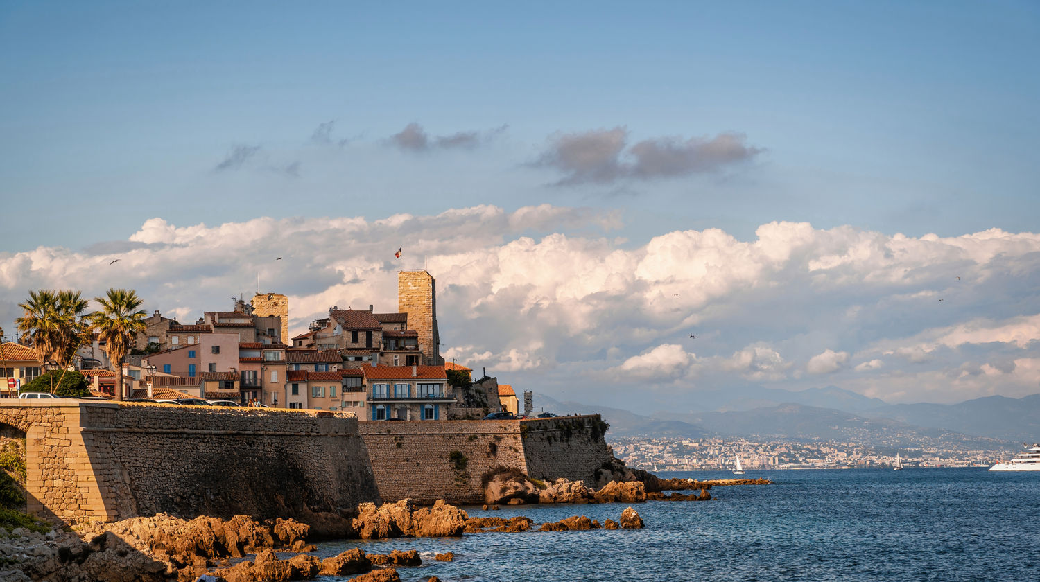 Seaside Escape – Day Trip to Antibes (Optional)