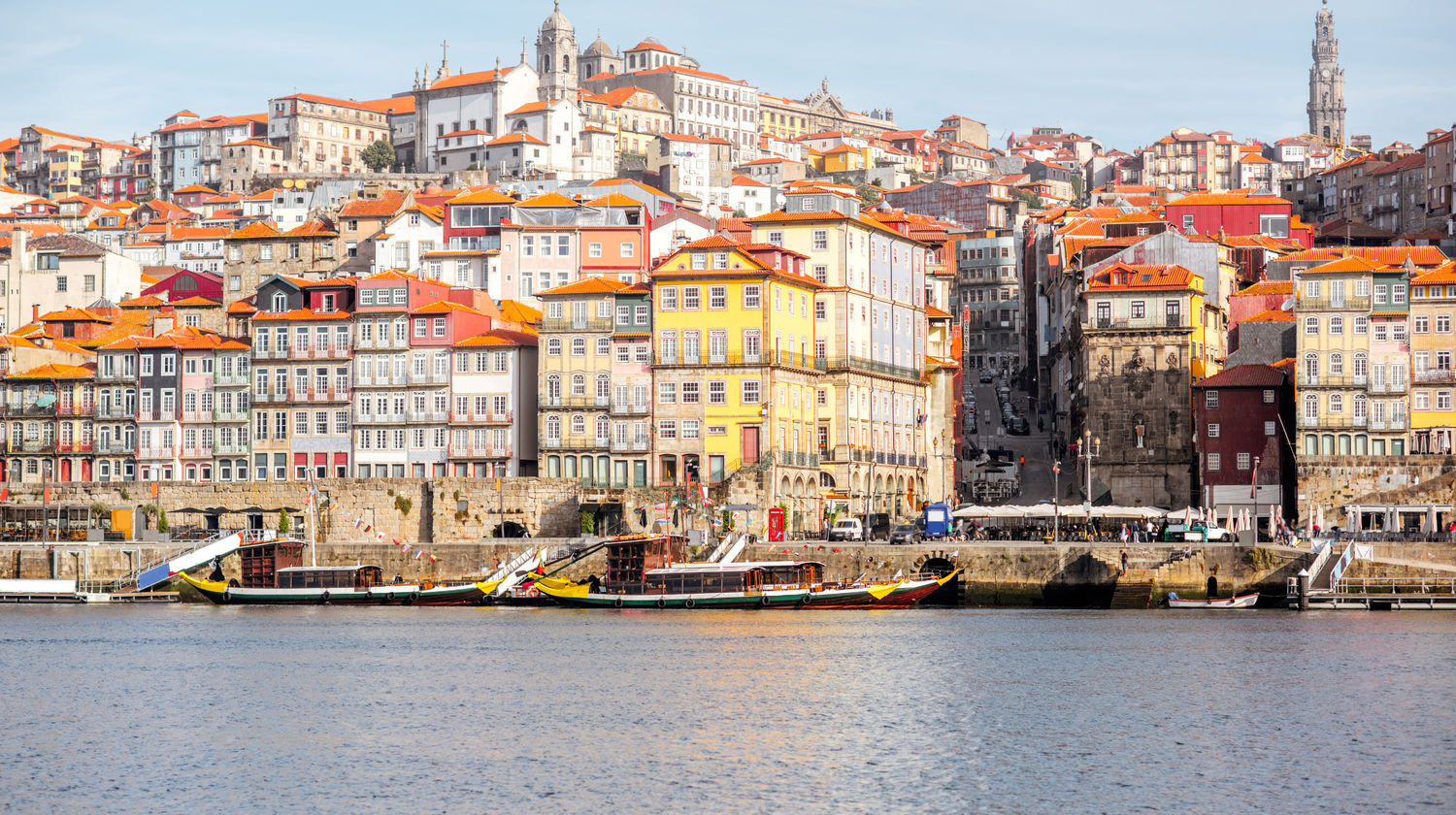 Sunday: <b>Porto Private City Tour (Included)</b>