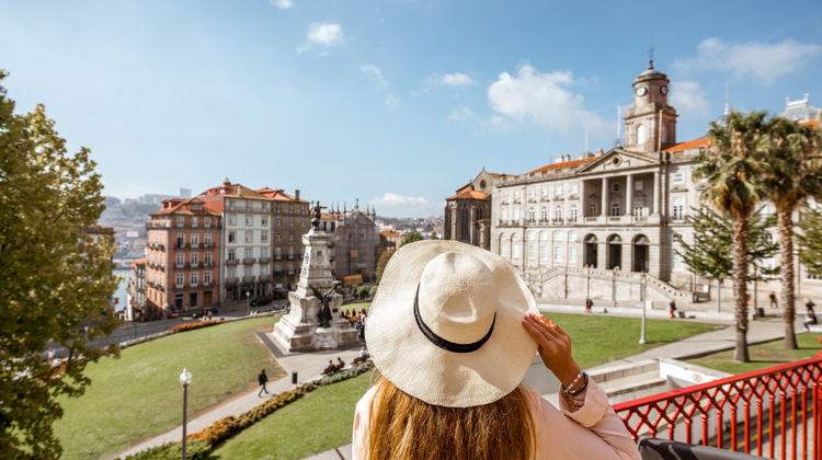 Praça do Infante D. Henrique, Porto, Portugal