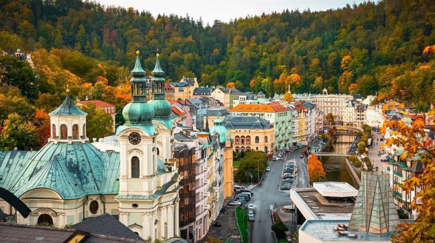 Day tour to Karlovy Vary Tour (included)